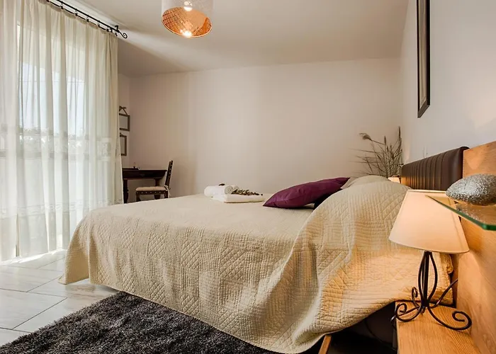 빌라 Modern With Pool, Whirpool In Quiet Area - By Traveler Tourist Agency Krk Id 2180 Gostinjac