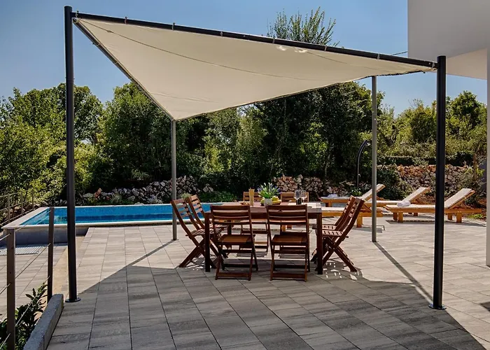 Modern With Pool, Whirpool In Quiet Area - By Traveler Tourist Agency Krk Id 2180 빌라 *