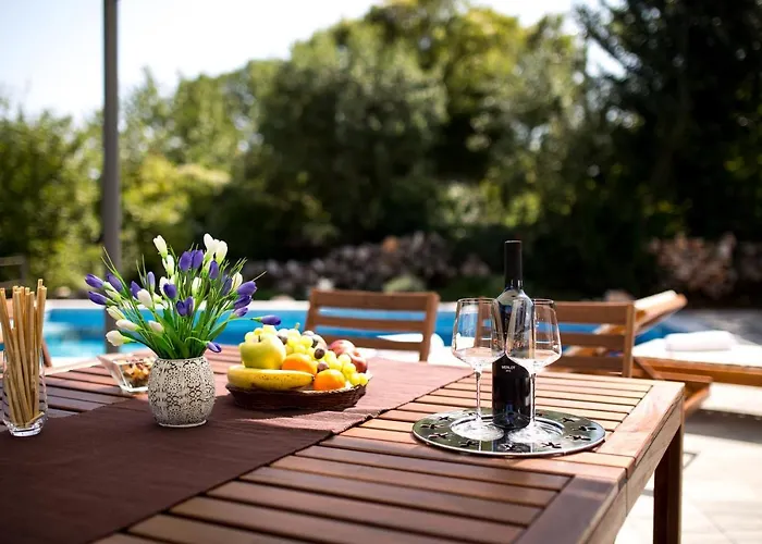 Modern With Pool, Whirpool In Quiet Area - By Traveler Tourist Agency Krk Id 2180 빌라