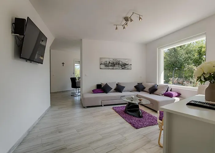 Modern With Pool, Whirpool In Quiet Area - By Traveler Tourist Agency Krk Id 2180 *
