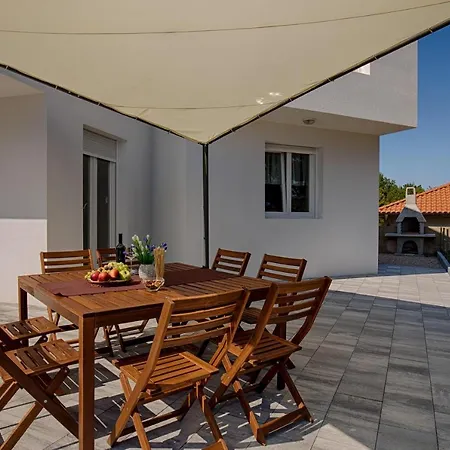 Vila Modern With Pool, Whirpool In Quiet Area - By Traveler Tourist Agency Krk Id 2180 *