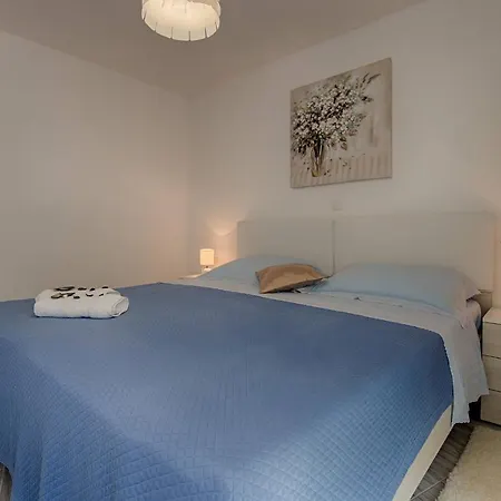 Modern With Heated Pool, Whirpool In Quiet Area - By Traveler Tourist Agency Krk Id 2180 Villa Gostinjac