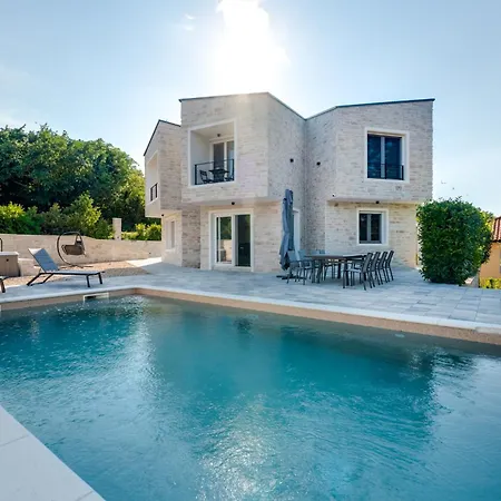 Modern With Heated Pool, Whirpool In Quiet Area - By Traveler Tourist Agency Krk Id 2180 * Gostinjac