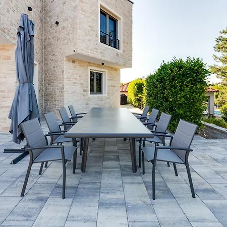 Modern With Heated Pool, Whirpool In Quiet Area - By Traveler Tourist Agency Krk Id 2180 Gostinjac