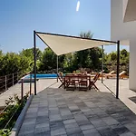 Willa Modern With Pool, Whirpool In Quiet Area - By Traveler Tourist Agency Krk Id 2180 Gostinjac