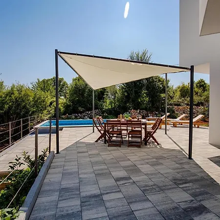 Villa Modern With Pool, Whirpool In Quiet Area - By Traveler Tourist Agency Krk Id 2180 Gostinjac